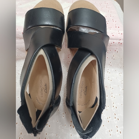 Clarks Shoes - Clarks Black Platform Shoes with Wide Strap